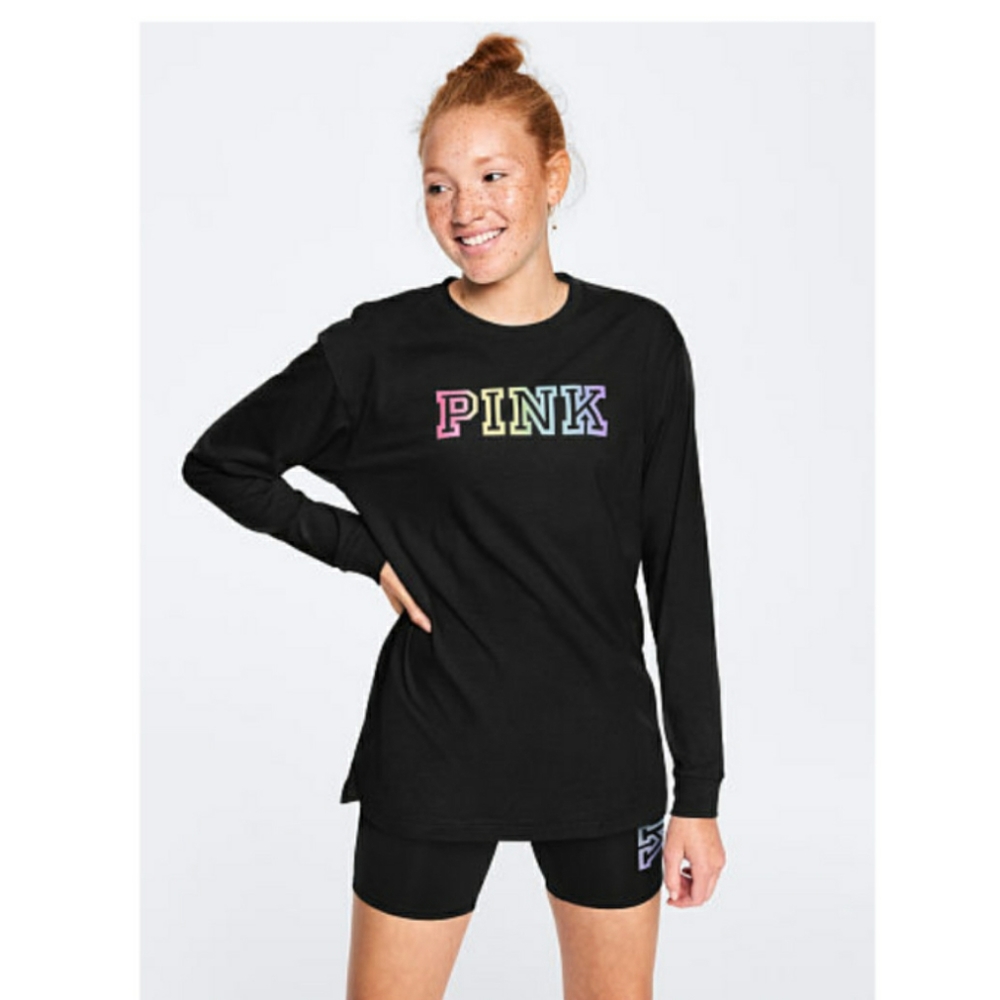 - VS Pink Long Sleeve Campus Crew Tee S
